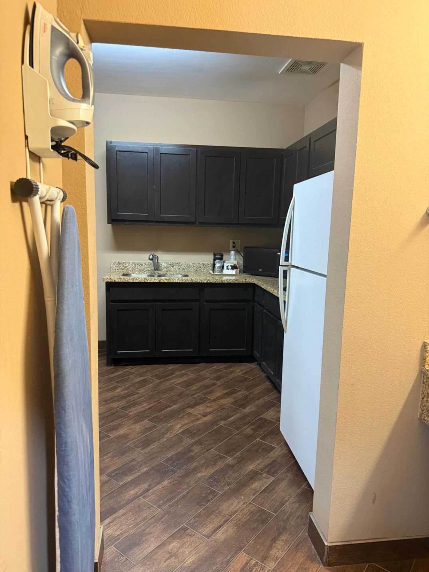 Executive Inn & Suites Floresville エクステリア 写真