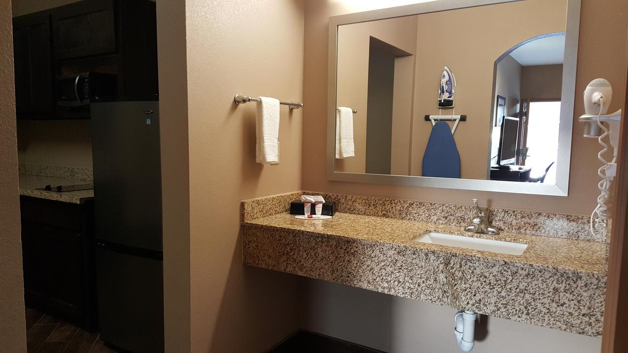 Executive Inn & Suites Floresville エクステリア 写真